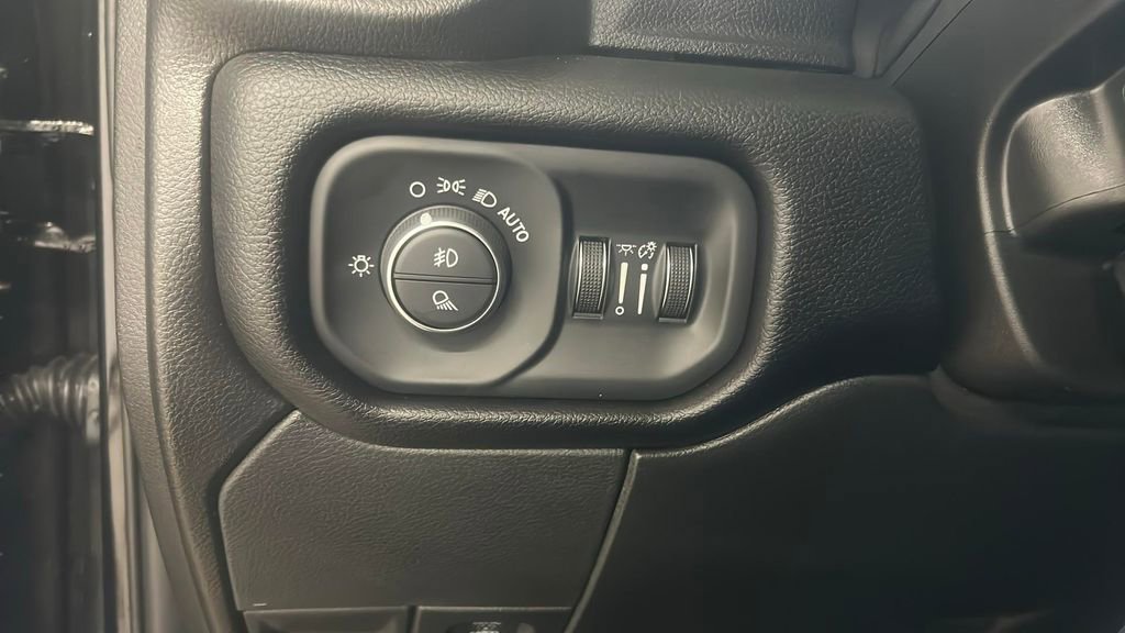 Used 2024 RAM 3500 Laramie image 20