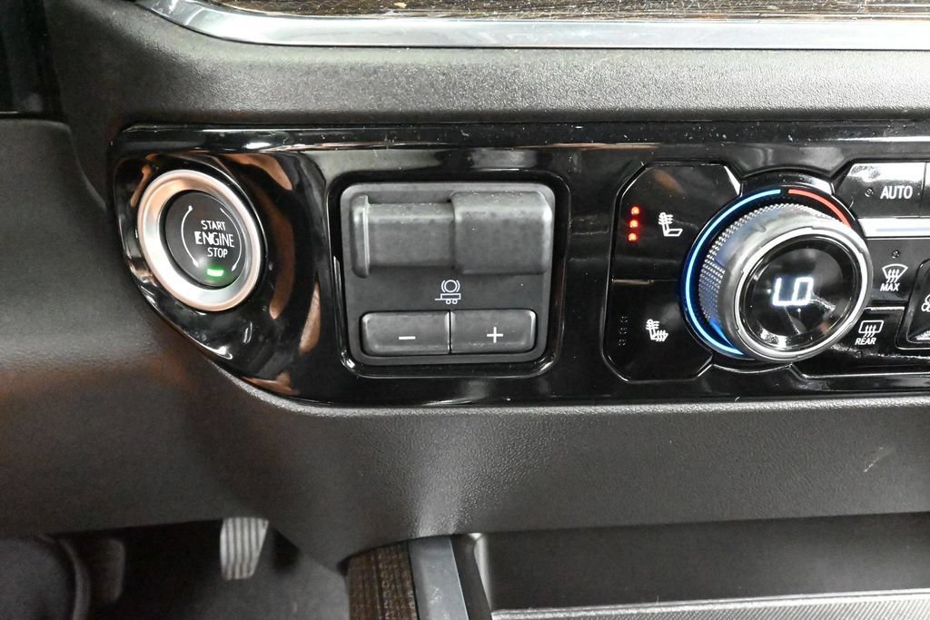 Used 2024 Chevrolet Silverado 1500 RST AWD/4WD image 28
