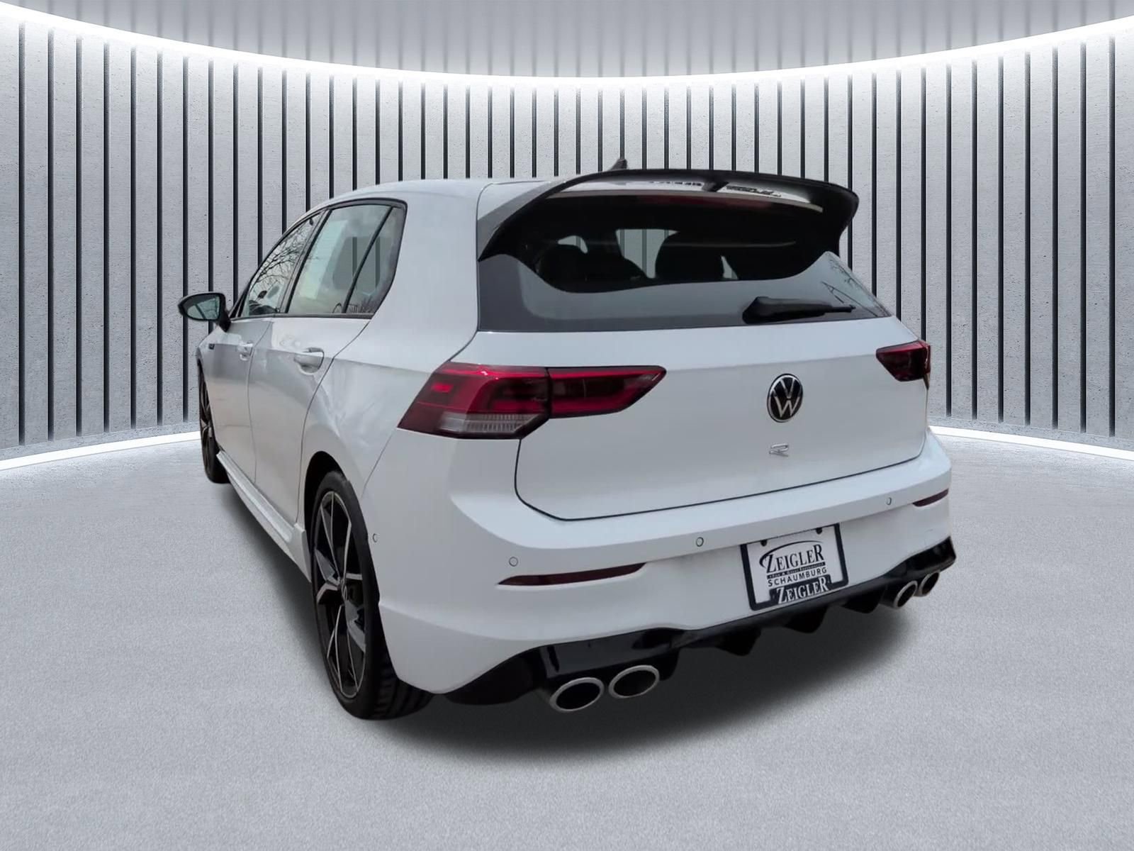 Used 2024 Volkswagen Golf R image 11