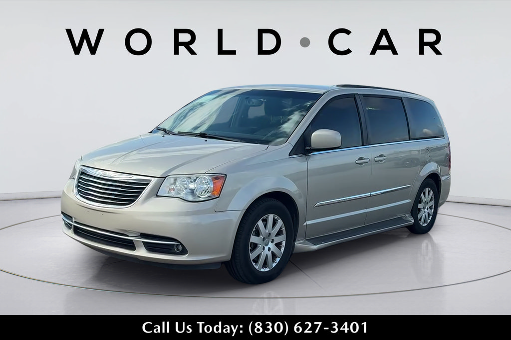 Used 2016 Chrysler Town & Country Touring w/ Trailer Tow Group FWD image 15