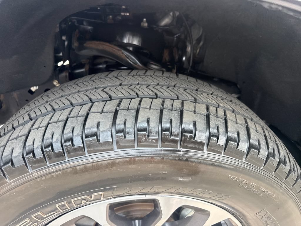 Used 2019 Ford F150 XLT w/ Equipment Group 302A Luxury AWD/4WD image 13