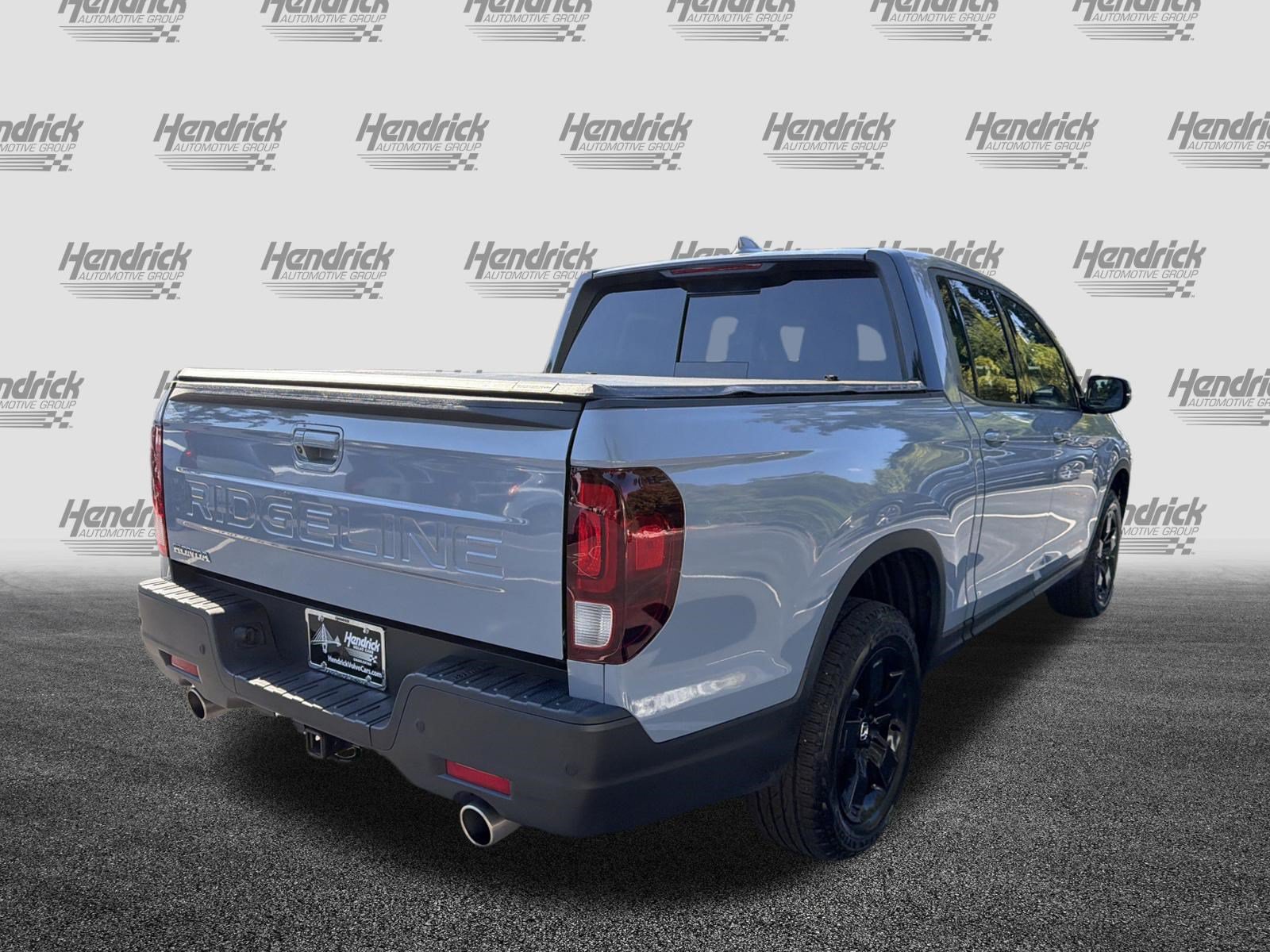 Used 2025 Honda Ridgeline Black Edition image 10