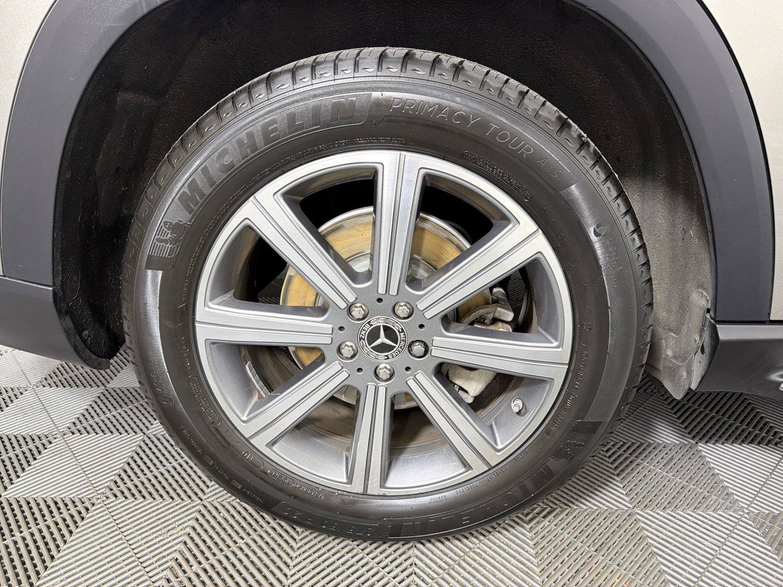 Used 2020 Mercedes-Benz GLS 450 4MATIC image 16