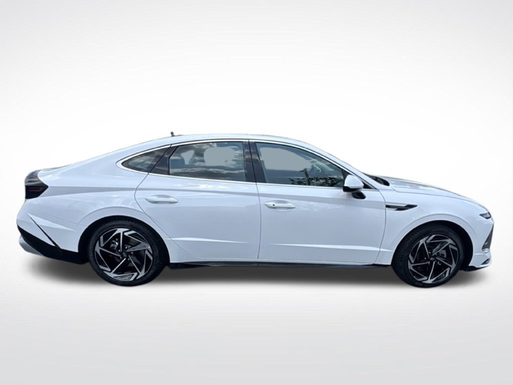 New 2026 Hyundai Sonata SEL FWD image 8