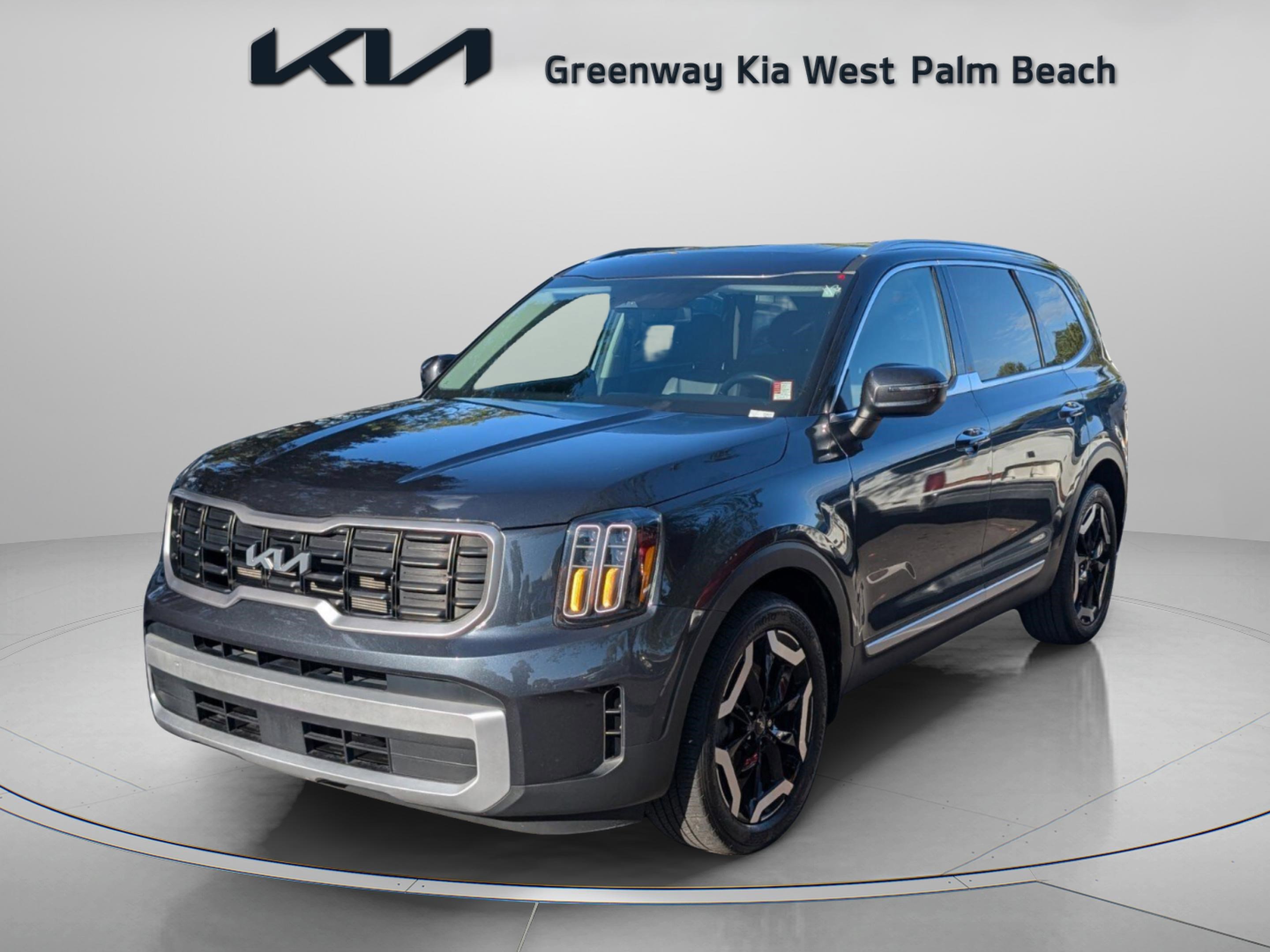 Certified 2024 Kia Telluride S w/ S Sunroof Package image 4