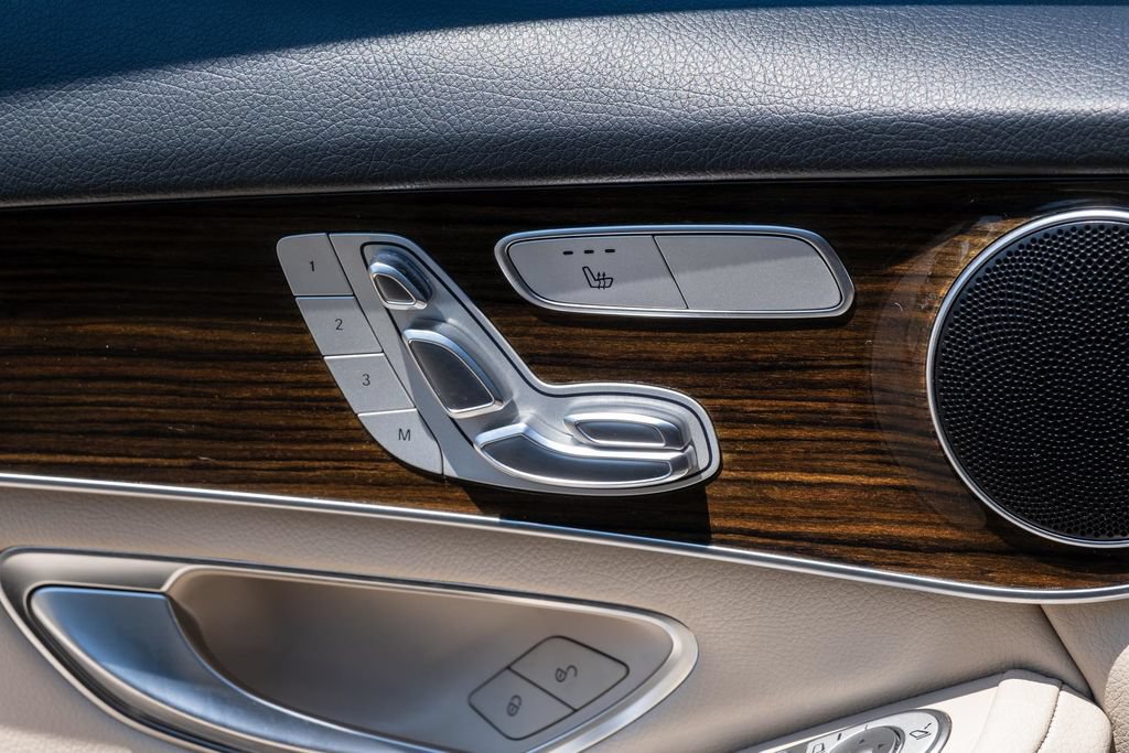 Used 2019 Mercedes-Benz GLC 300 image 13