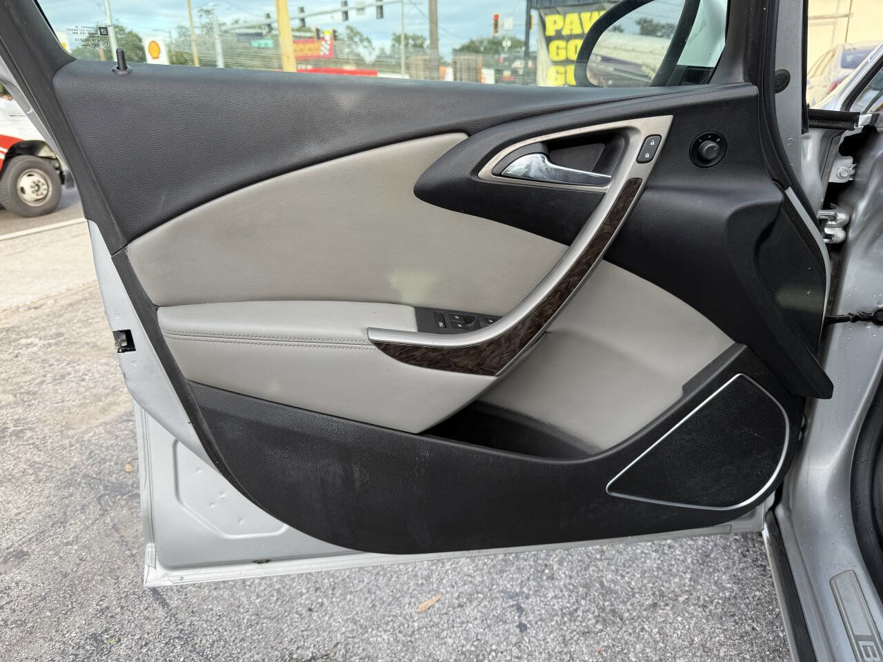 Used 2012 Buick Verano FWD image 10