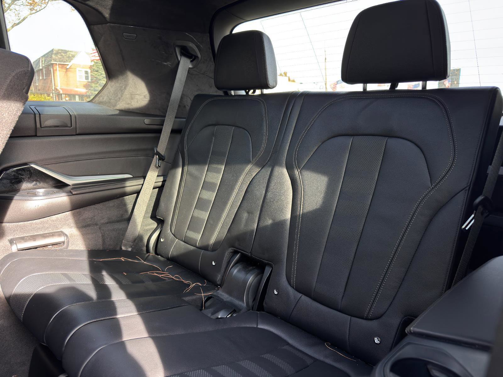 Used 2022 BMW X7 xDrive40i w/ M Sport Package image 24