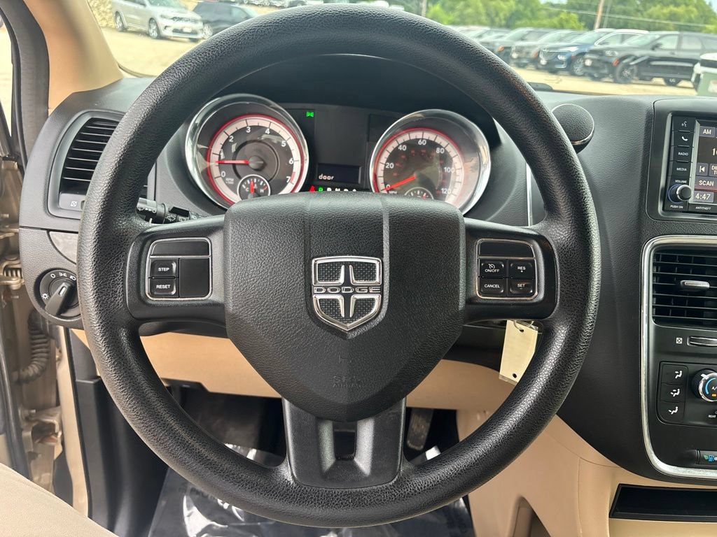 Used 2015 Dodge Grand Caravan SXT FWD image 12
