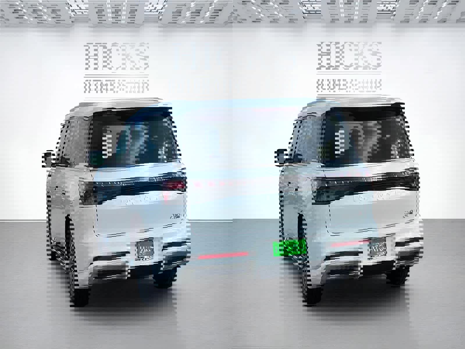 New 2026 INFINITI QX80 Luxe image 7