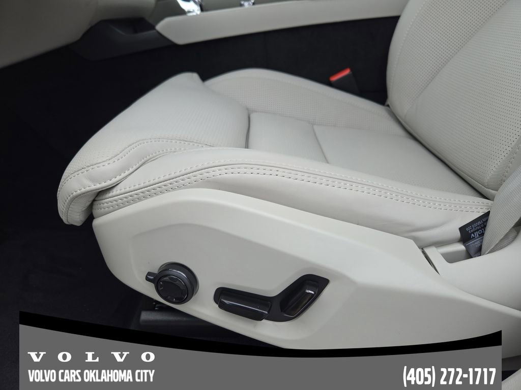 New 2026 Volvo XC90 T8 Ultra w/ Lounge Package image 23
