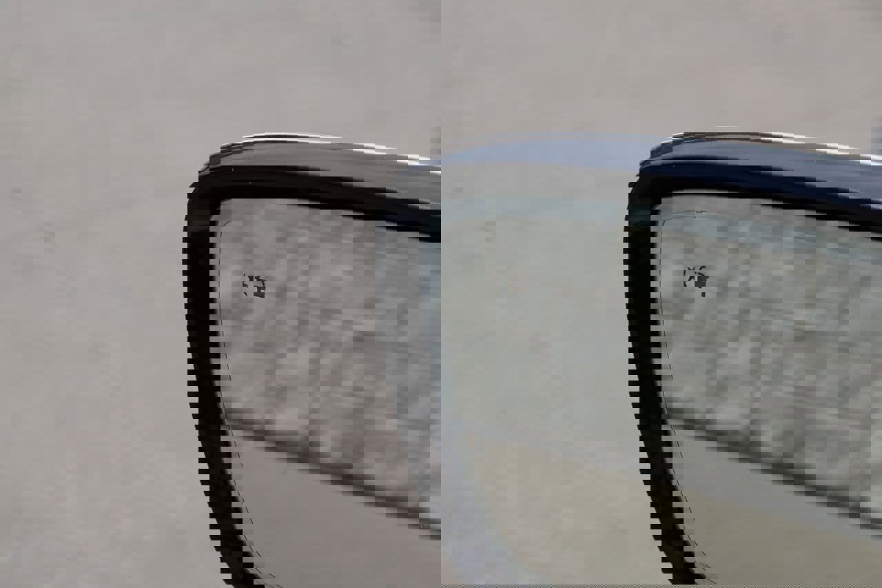 Used 2021 Buick Enclave Premium w/ Sun and Sites Package image 25