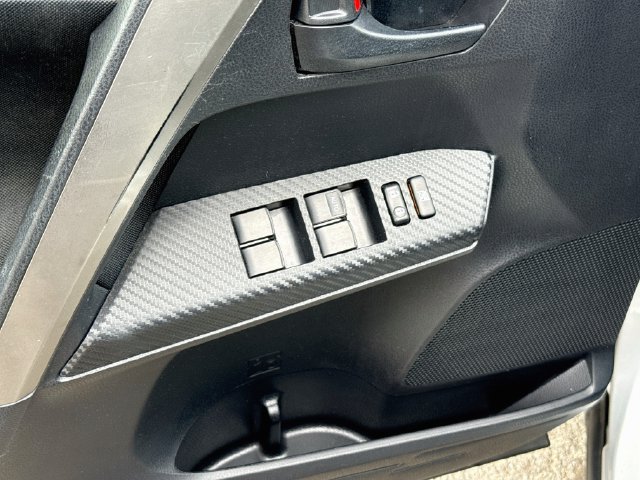 Used 2013 Toyota RAV4 XLE AWD/4WD image 19