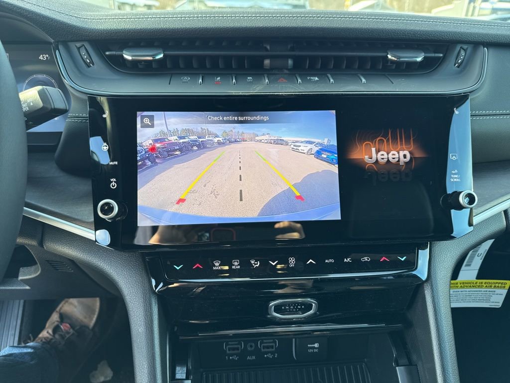 New 2026 Jeep Grand Cherokee 4WD image 13