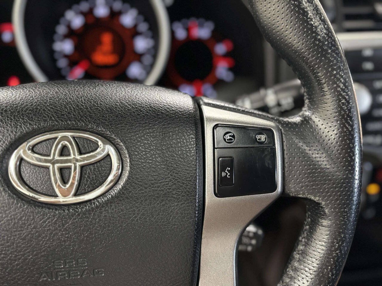 Used 2012 Toyota 4Runner Limited AWD/4WD image 29