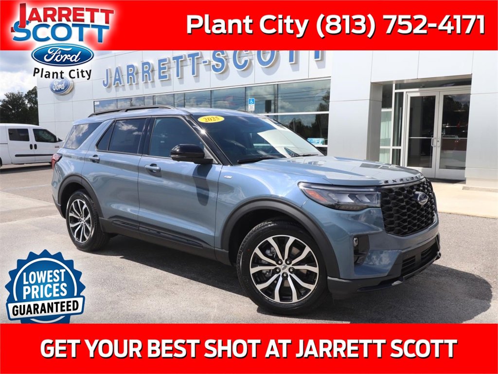 New 2025 Ford Explorer ST-Line image 1