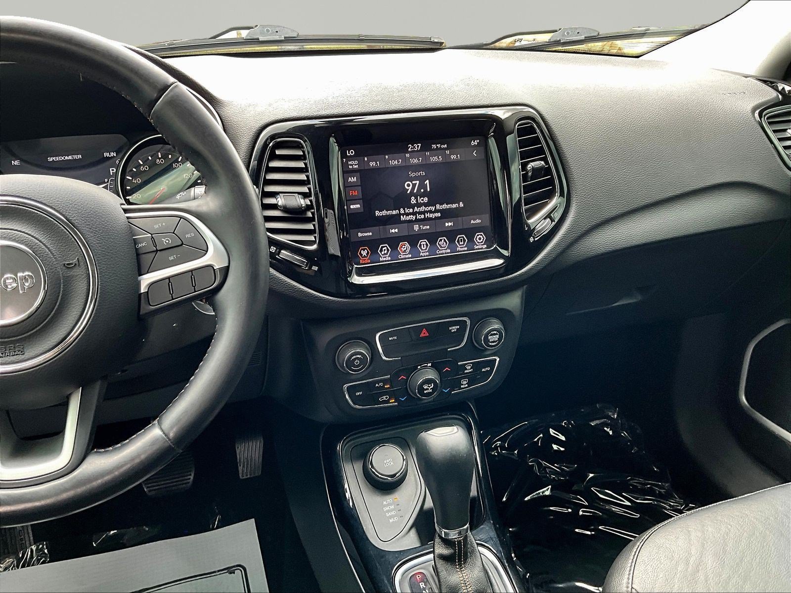 Used 2019 Jeep Compass Limited AWD/4WD image 9