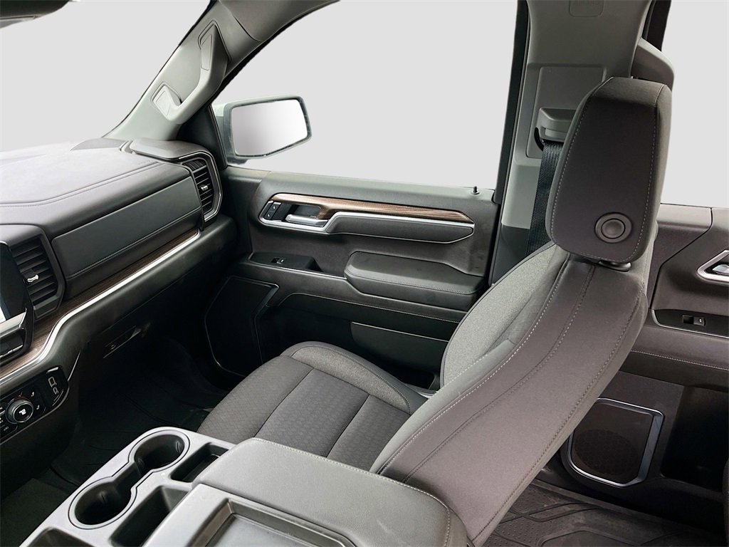 Used 2025 Chevrolet Silverado 1500 LT image 21