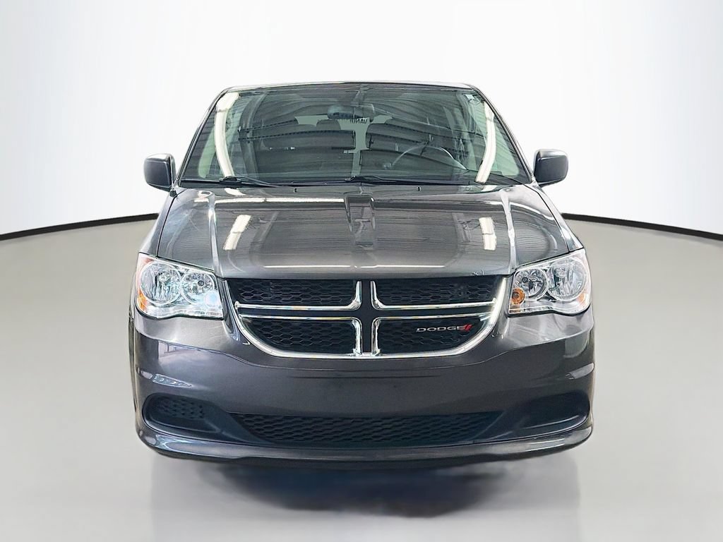 Used 2019 Dodge Grand Caravan SE w/ UConnect Hands-Free Group FWD image 2
