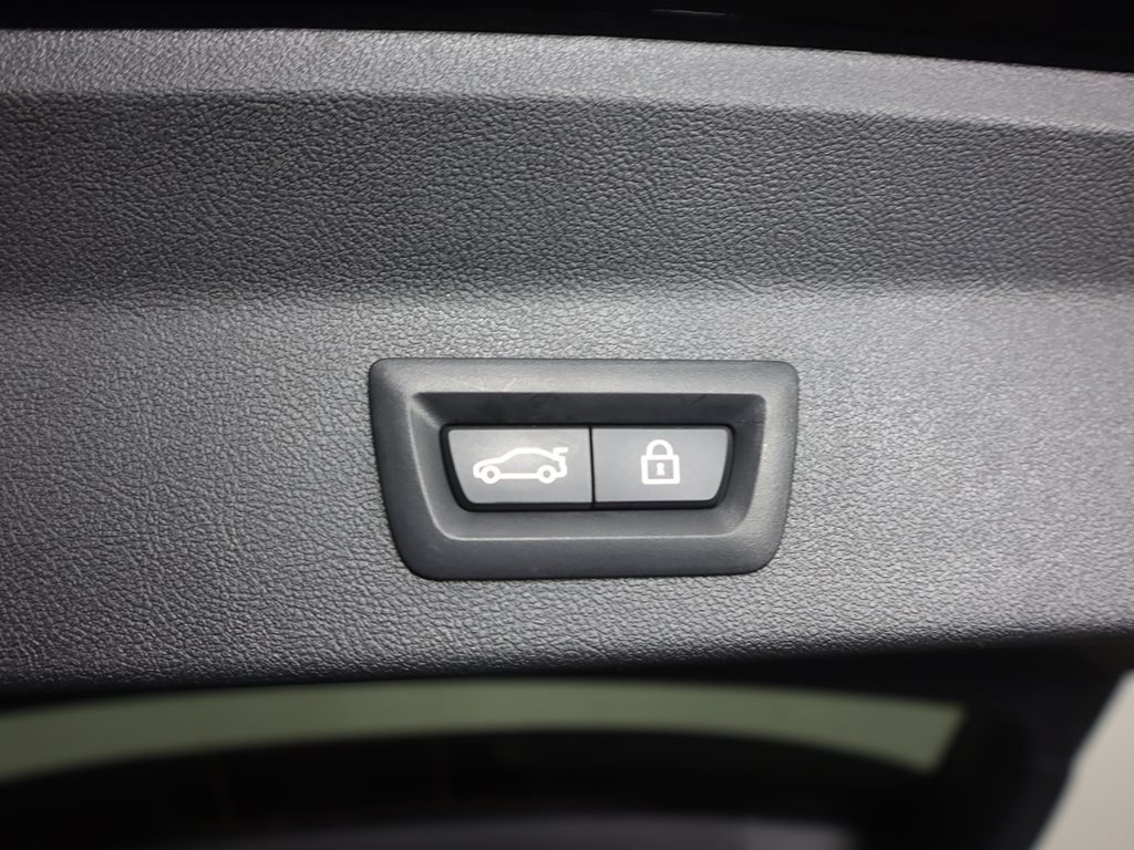 Used 2022 BMW X3 xDrive30i w/ Premium Package Essential image 21