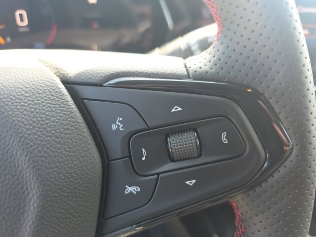 New 2026 Chevrolet Trax RS w/ Sunroof Package image 20