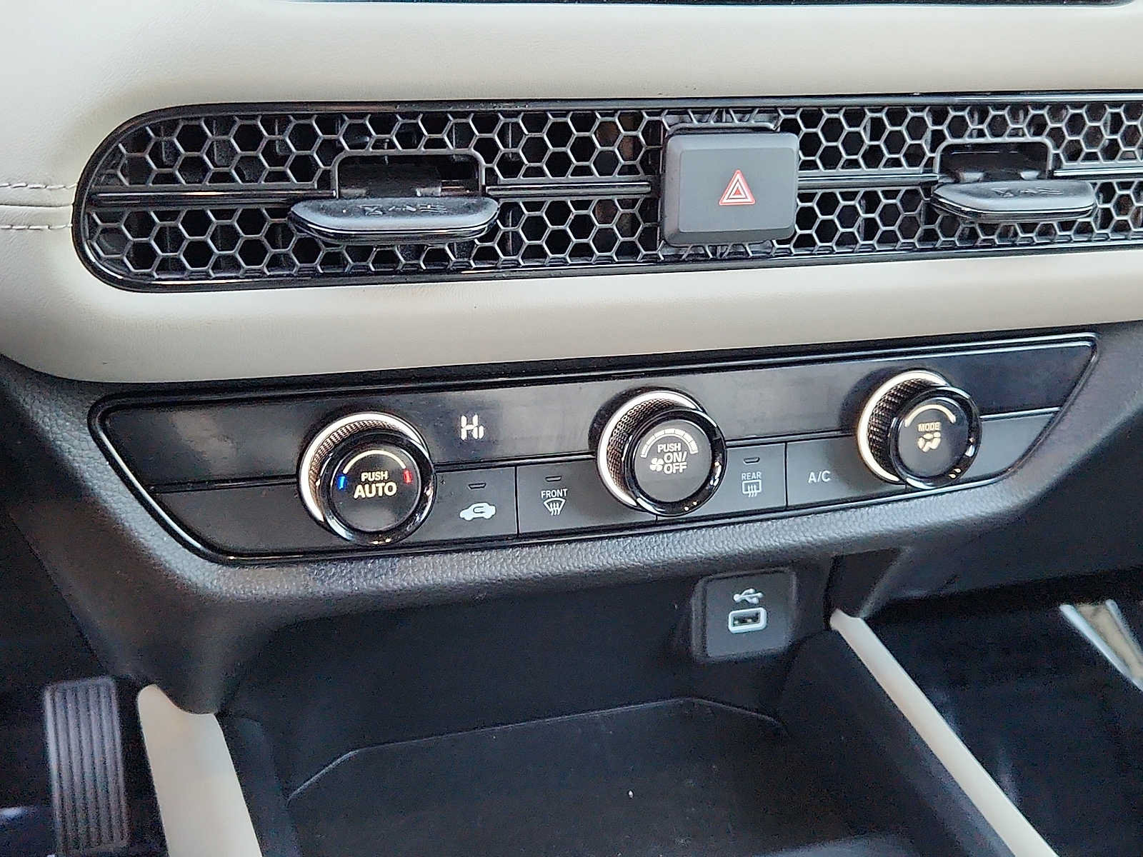 Certified 2024 Honda HR-V LX image 15