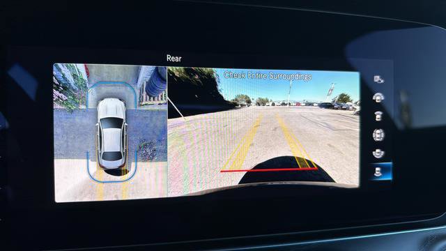 Used 2022 Mercedes-Benz E 350 Sedan image 18