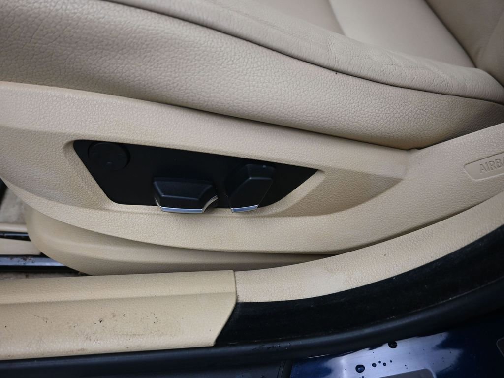 Used 2013 BMW 528i xDrive Sedan image 24