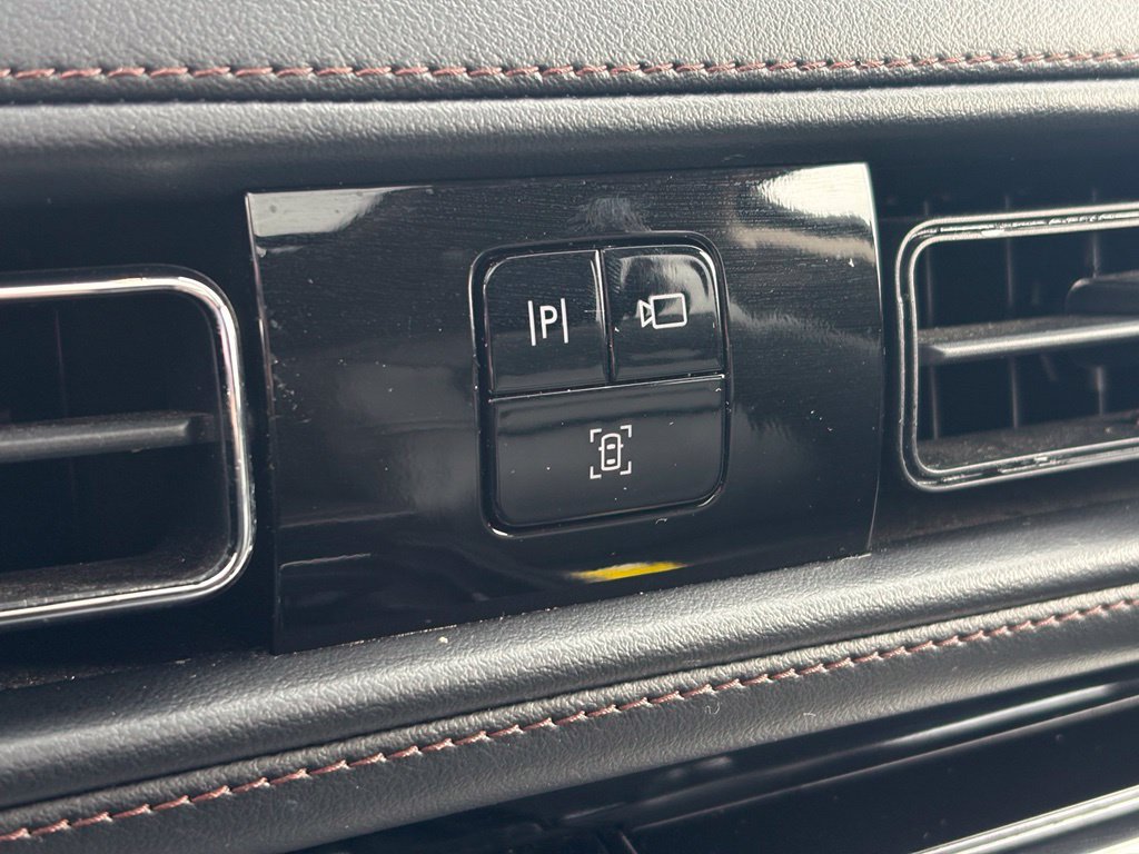 Used 2023 Lincoln Aviator AWD w/ Premium Package image 33