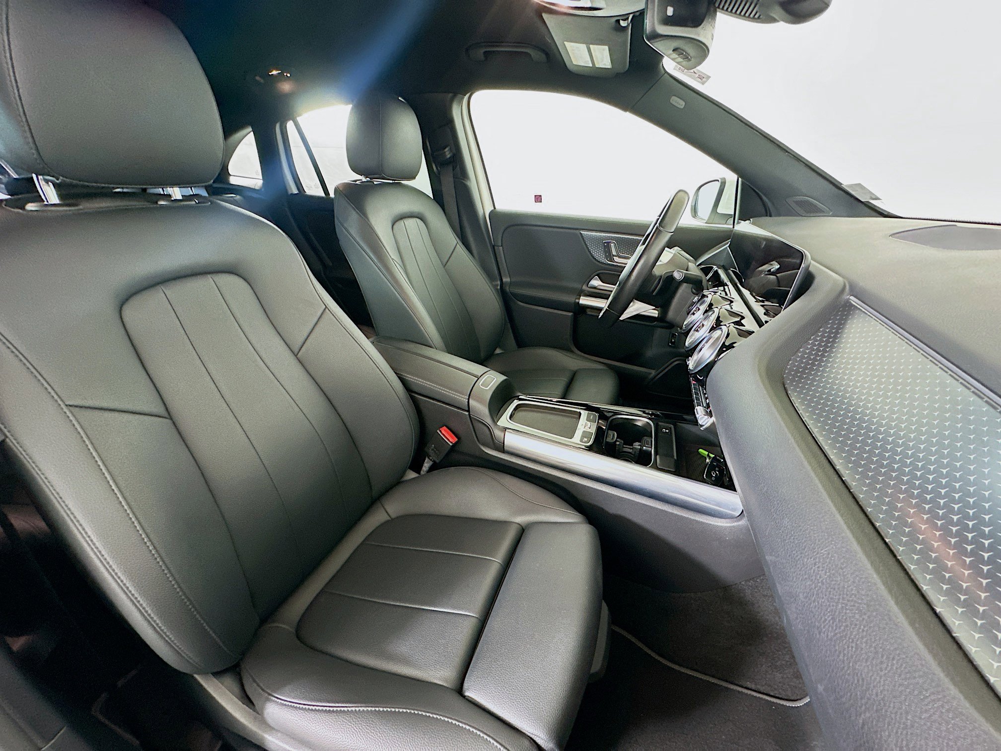 Used 2024 Mercedes-Benz GLA 250 image 31