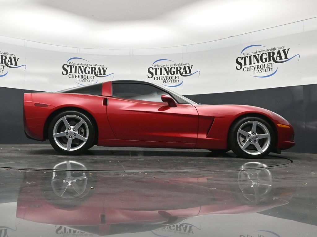 Used 2005 Chevrolet Corvette Coupe w/ Preferred Equipment Group RWD image 33