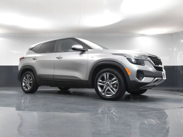 Used 2021 Kia Seltos LX image 47