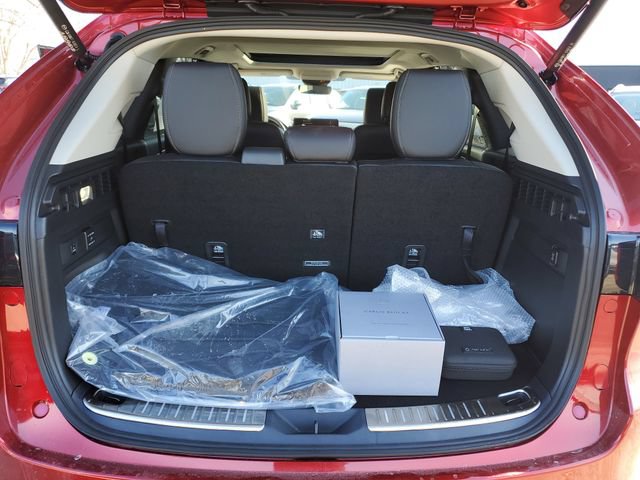 New 2026 MAZDA CX-90 Plug-In Hybrid w/Premium Sport AWD/4WD image 9