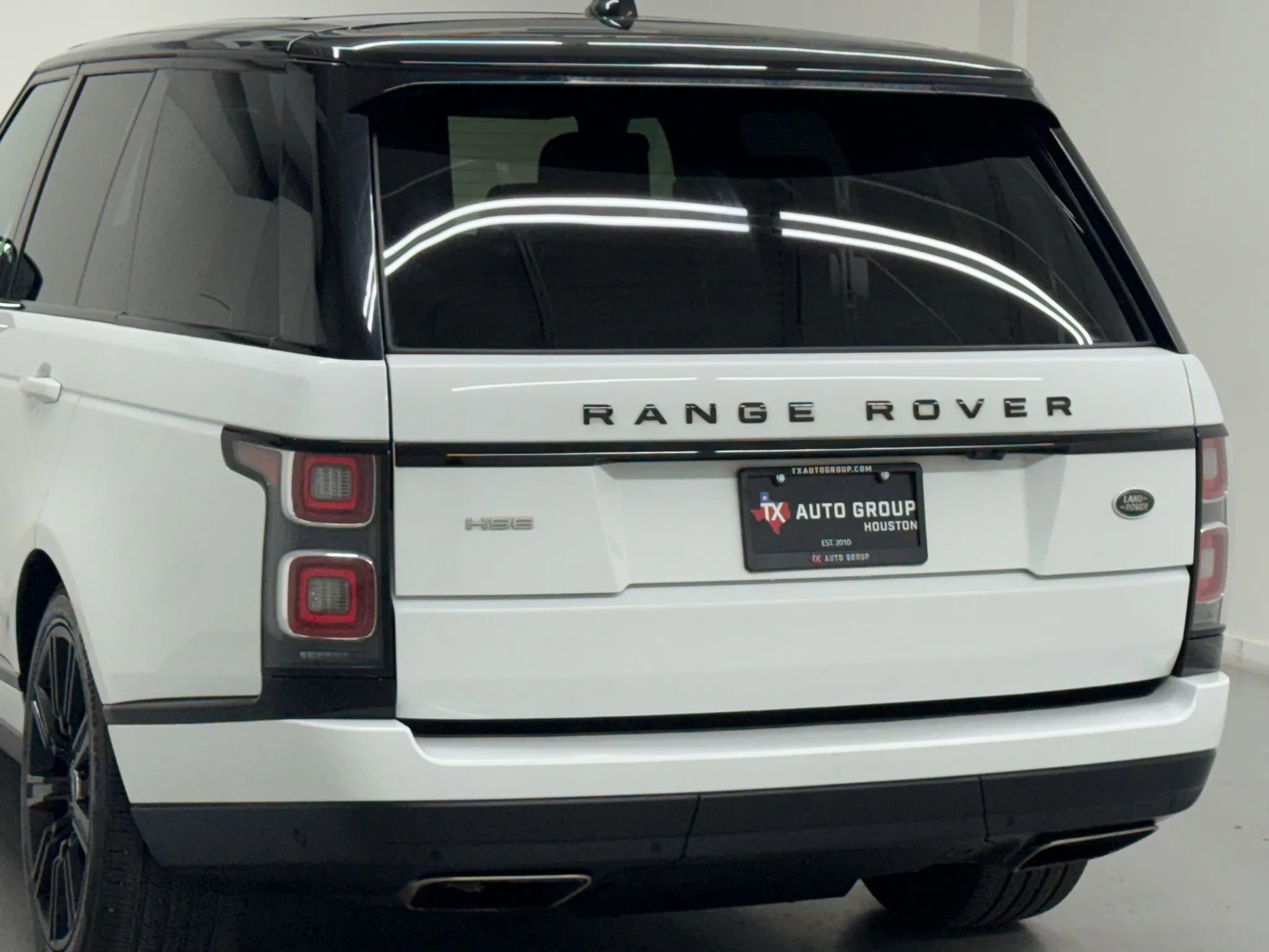 Used 2018 Land Rover Range Rover HSE image 44