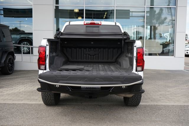Used 2024 Chevrolet Colorado Trail Boss w/ Technology Package image 8