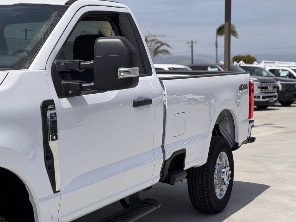 New 2025 Ford F350 XLT image 9