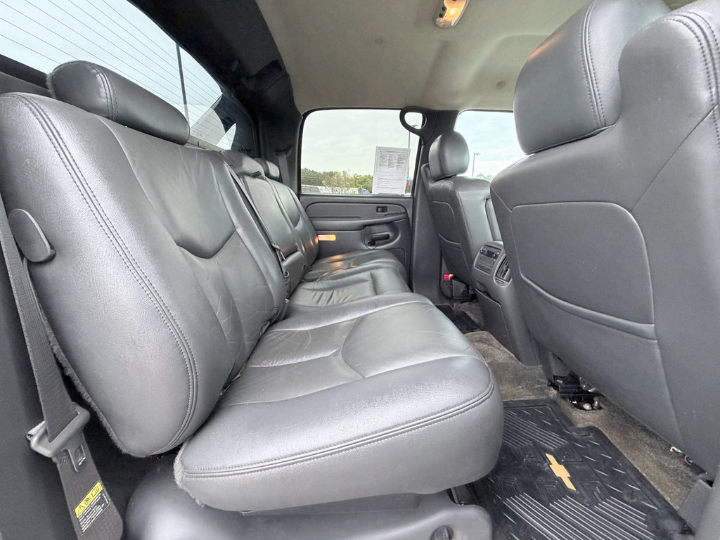 Used 2003 Chevrolet Avalanche 2WD image 20