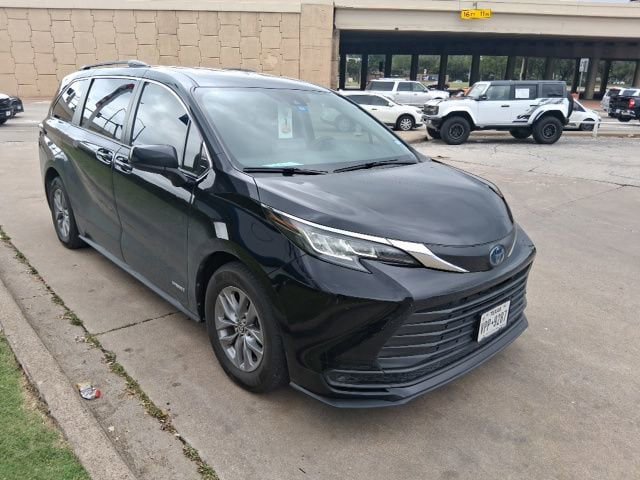 Used 2021 Toyota Sienna LE
