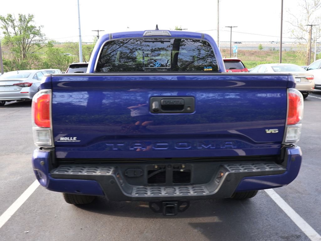 Used 2023 Toyota Tacoma TRD Sport w/ Technology Package AWD/4WD image 6