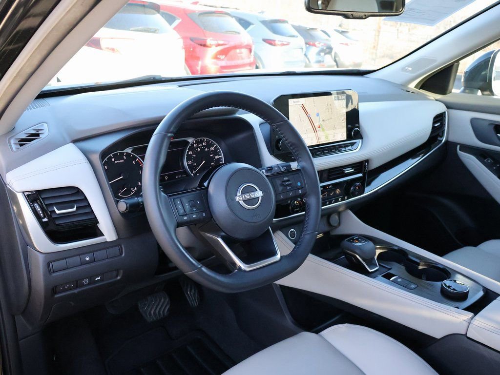 Used 2023 Nissan Rogue SL w/ SL Premium Package image 17