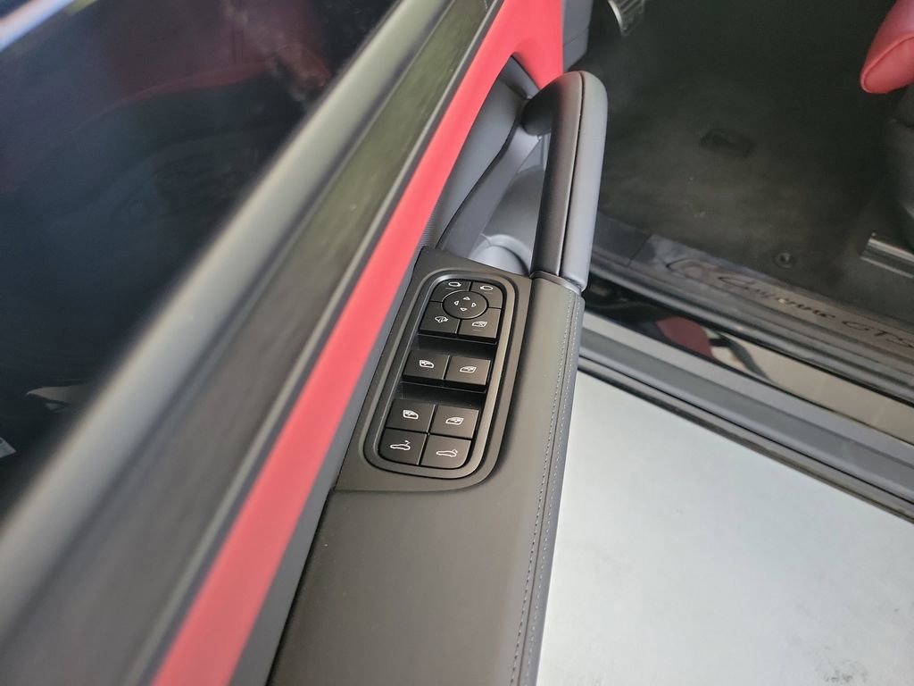 New 2026 Porsche Cayenne GTS image 15