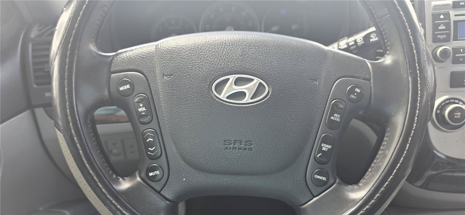 Used 2007 Hyundai Santa Fe SE FWD image 16