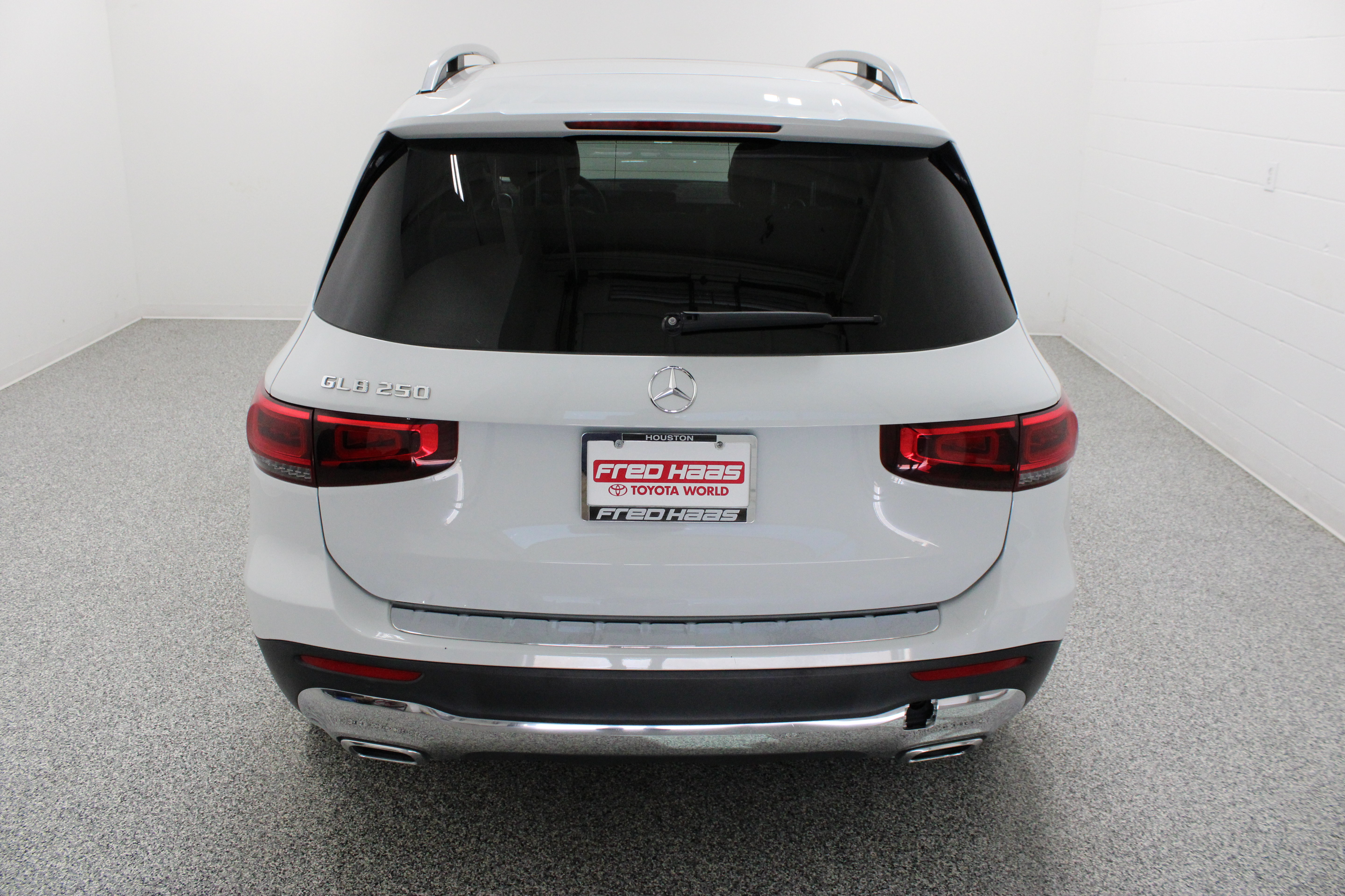 Used 2022 Mercedes-Benz GLB 250 image 8