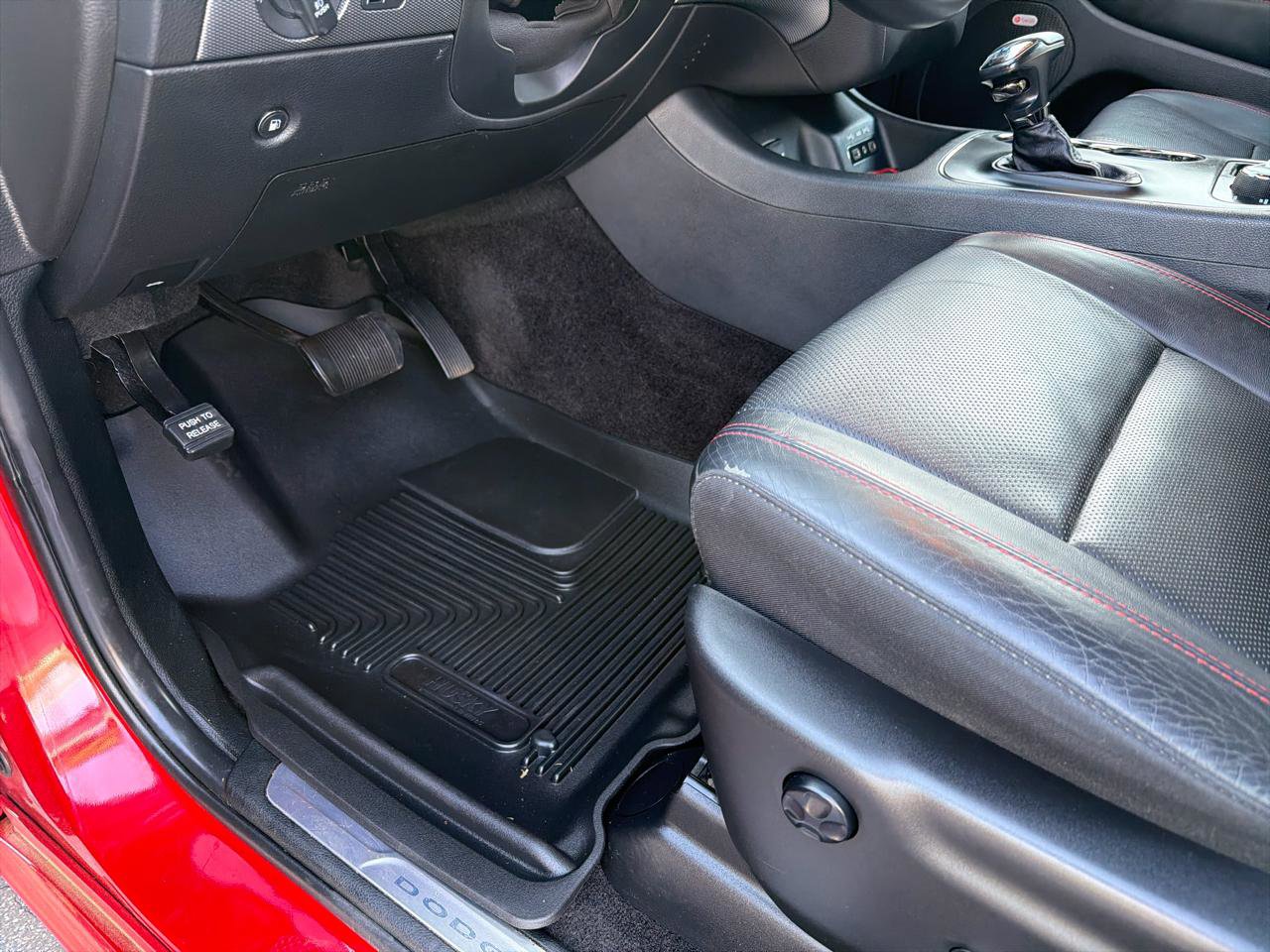 Used 2018 Dodge Durango R/T image 27