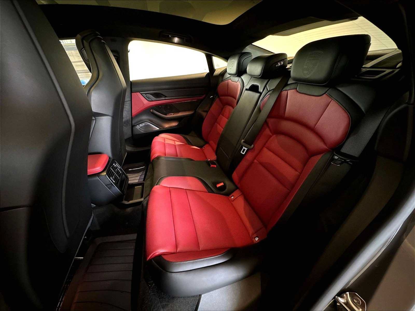 New 2026 Porsche Taycan GTS AWD/4WD image 28