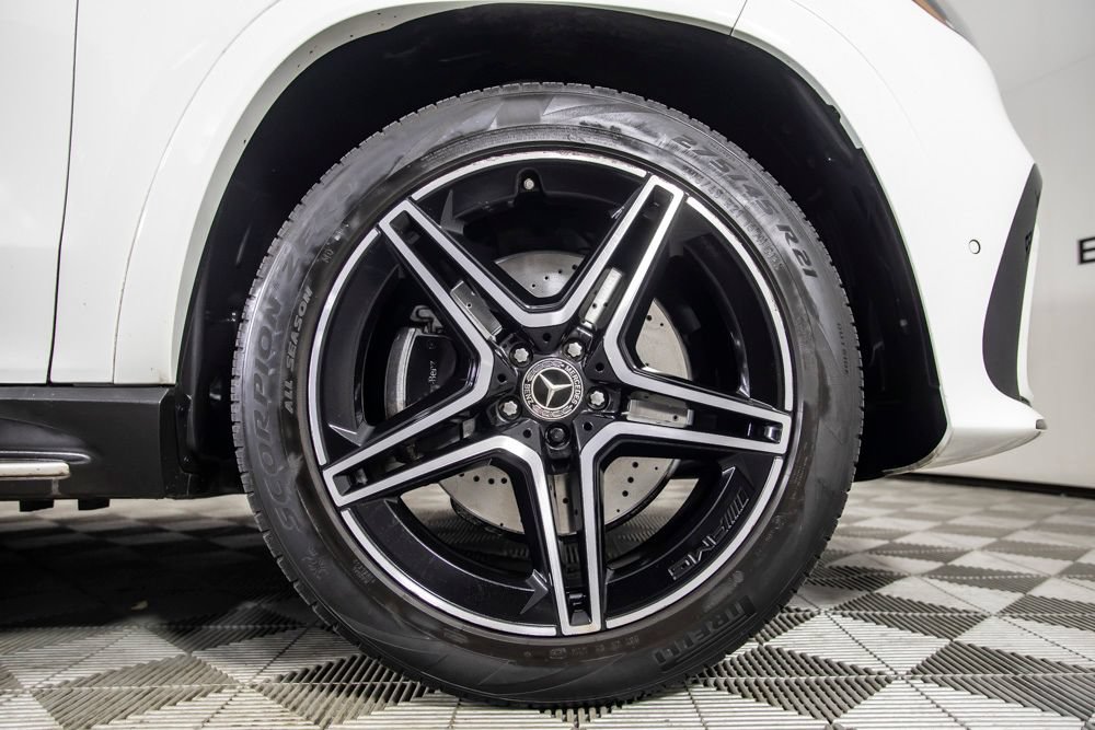 Used 2024 Mercedes-Benz GLS 450 4MATIC image 42