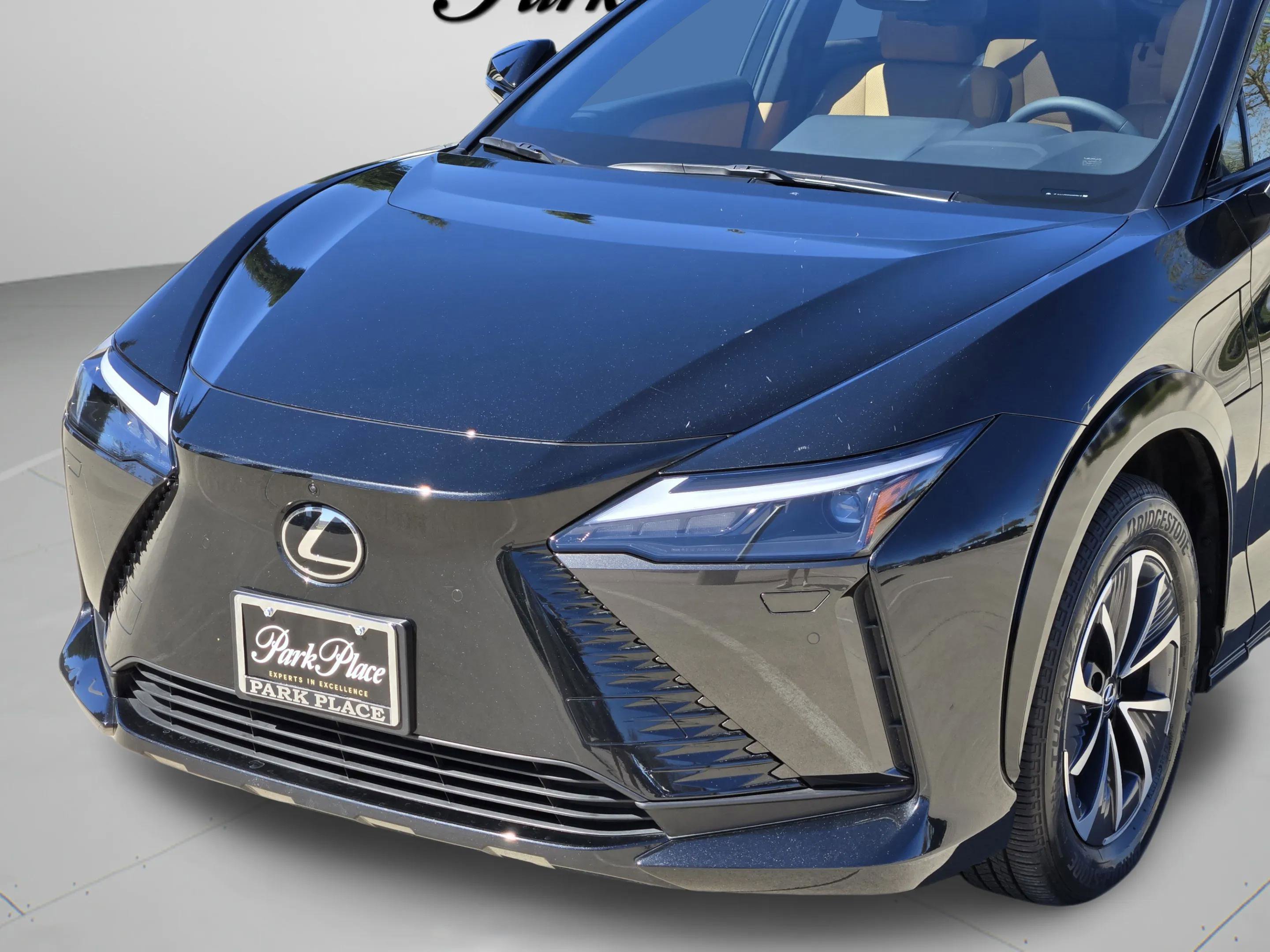 Used 2023 Lexus RZ 450e Premium w/ Accessory Package (Z1) image 13