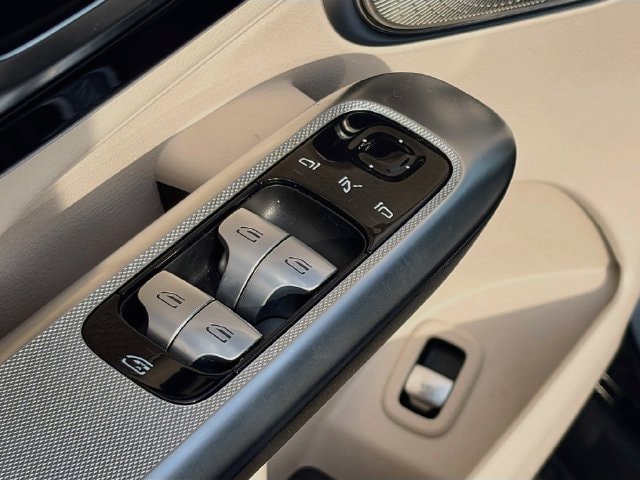 Certified 2026 Mercedes-Benz GLC 300 4MATIC image 10