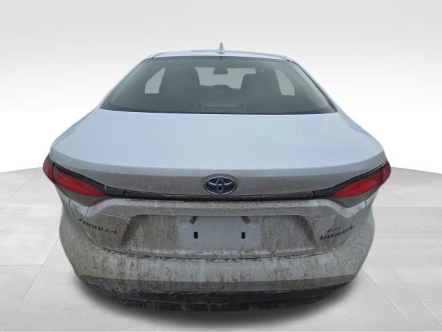 Used 2024 Toyota Corolla LE image 4