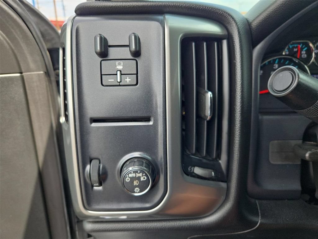 Certified 2018 Chevrolet Silverado 1500 LT w/ All Star Edition RWD image 9